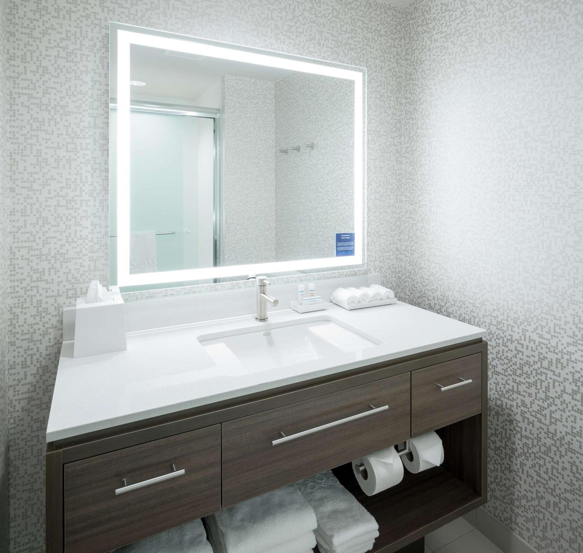 Home2 Suites By Hilton Fort Worth Cultural District Exterior photo